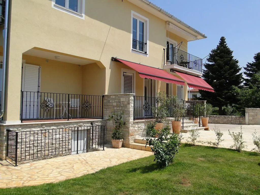 Villa Ester Umag Apartment