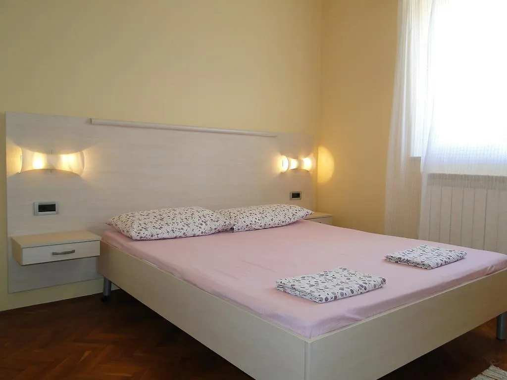 Villa Ester Umag Apartmán
